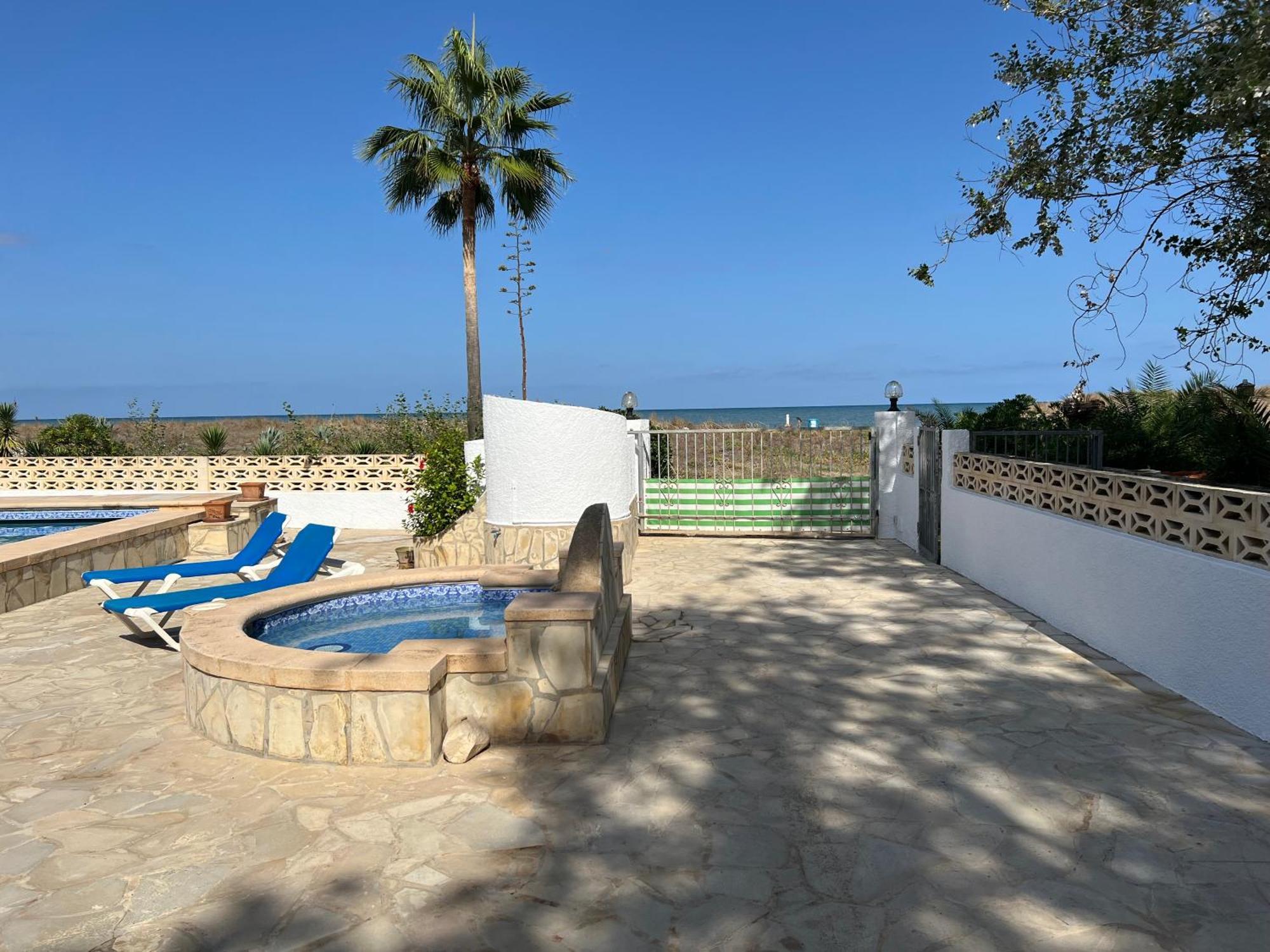 Chalet En La Playa Con Piscina Privada - Holavivienda Inmobiliaria 데니아 외부 사진
