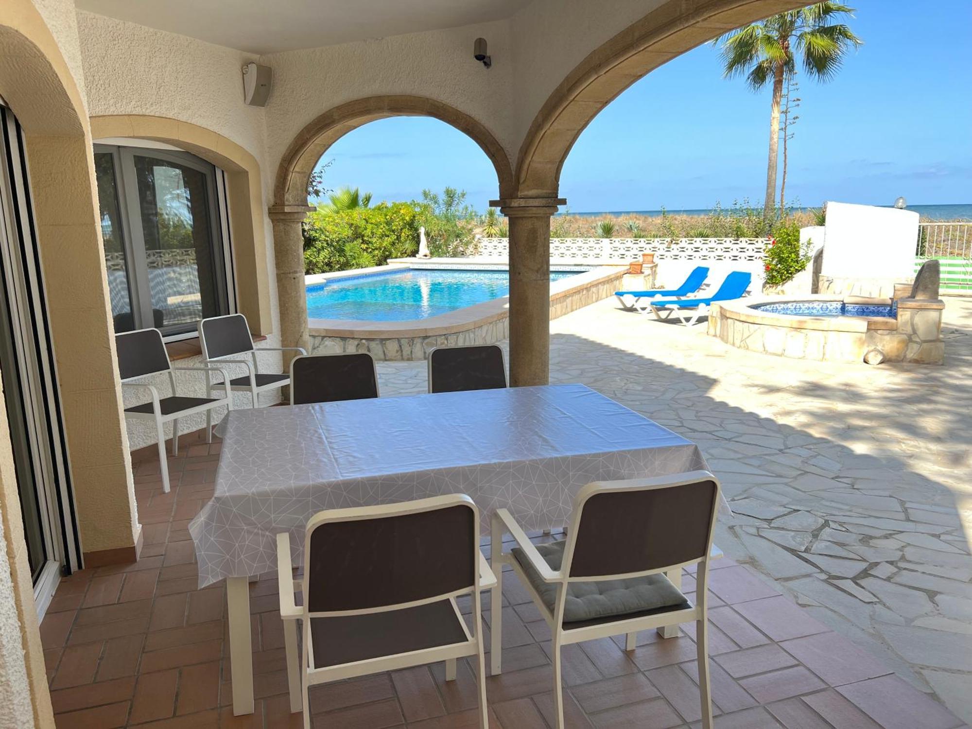 Chalet En La Playa Con Piscina Privada - Holavivienda Inmobiliaria 데니아 외부 사진