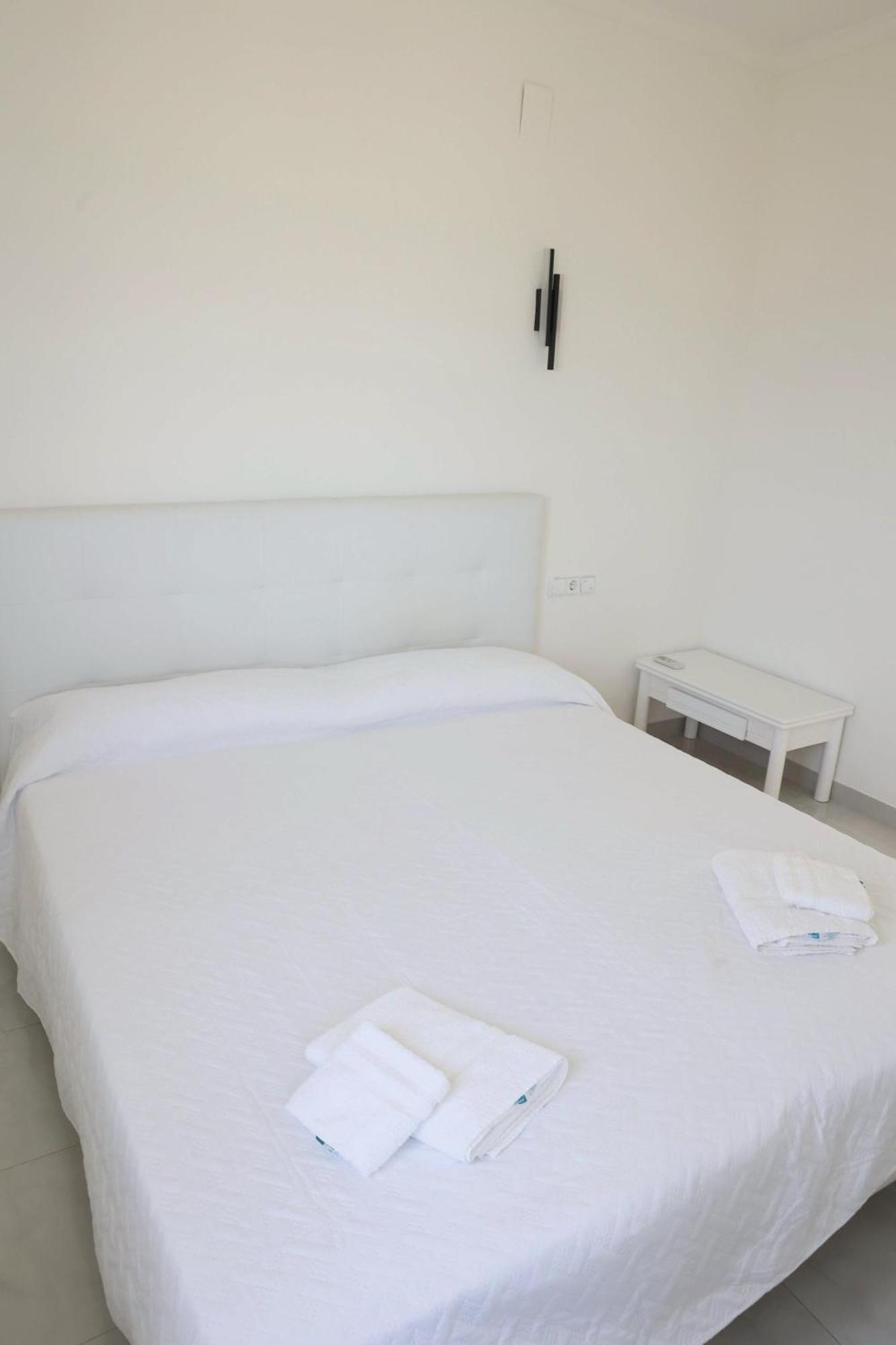 Chalet En La Playa Con Piscina Privada - Holavivienda Inmobiliaria 데니아 외부 사진