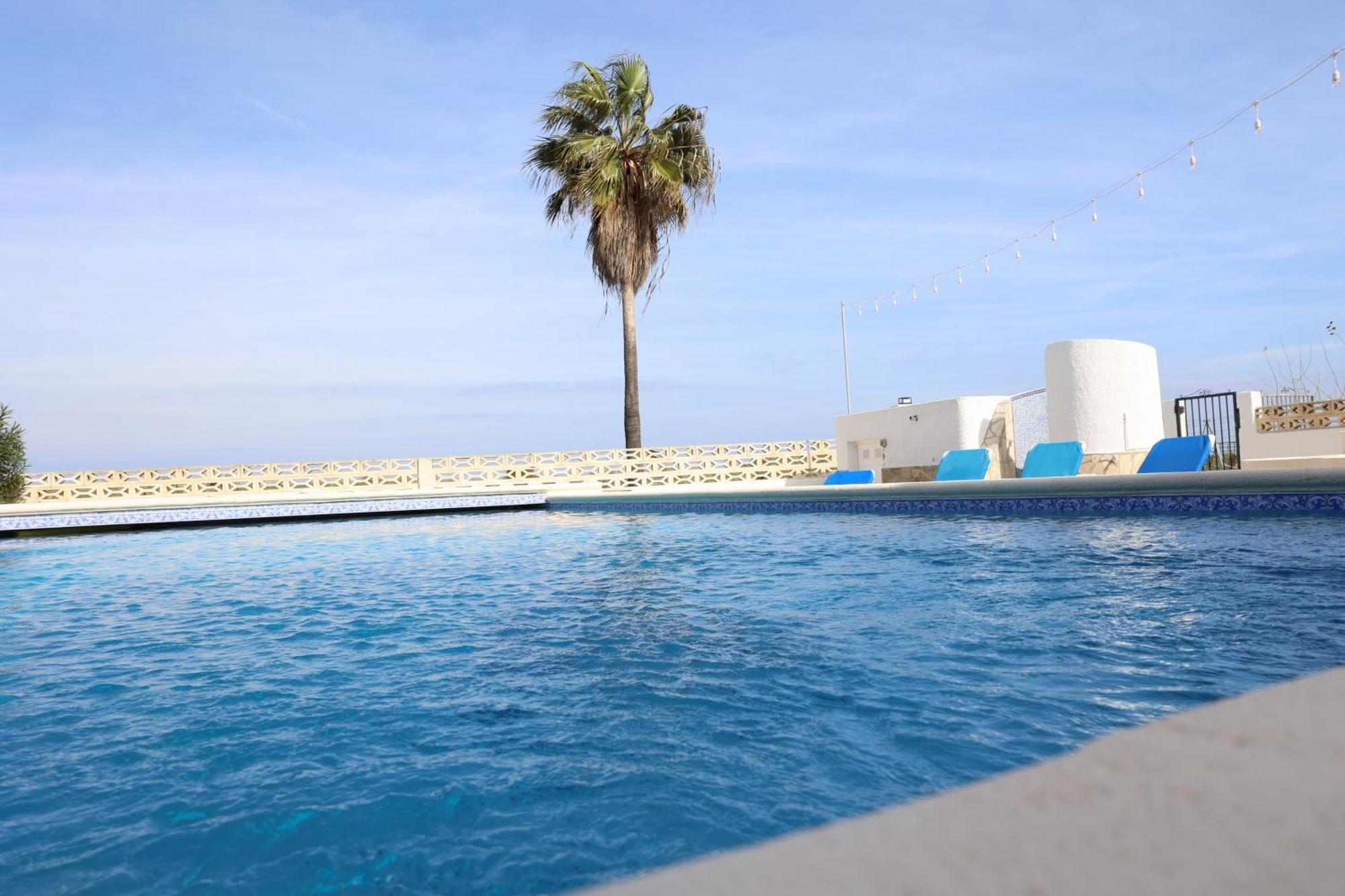 Chalet En La Playa Con Piscina Privada - Holavivienda Inmobiliaria 데니아 외부 사진